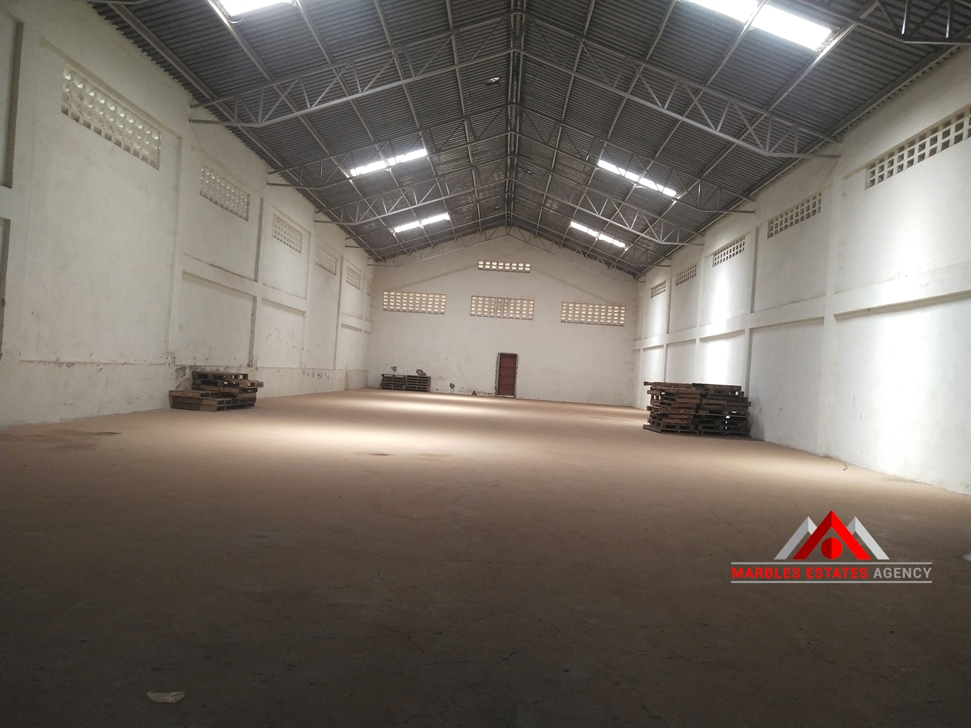 Warehouse for rent in Luzira Kampala