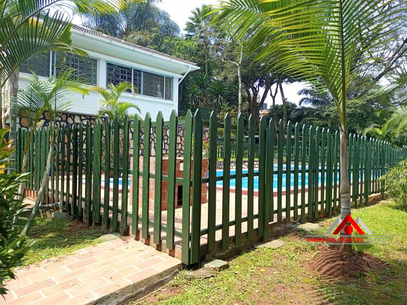 Bungalow for rent in Mbuya Kampala