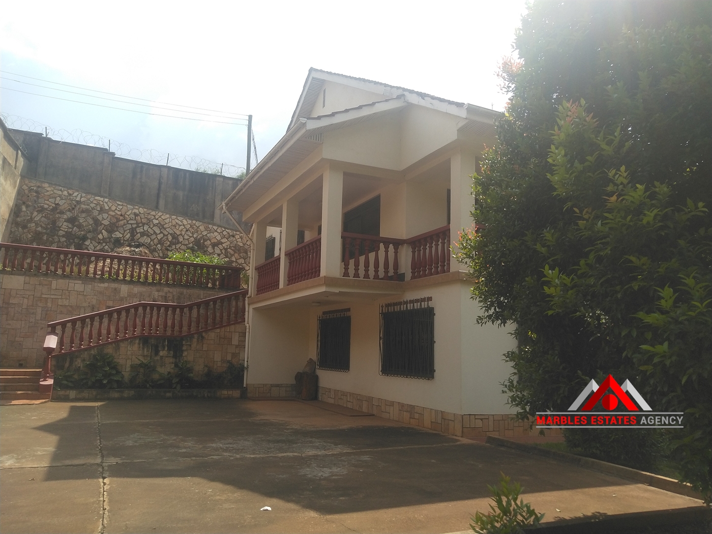 Bungalow for rent in Kololo Kampala