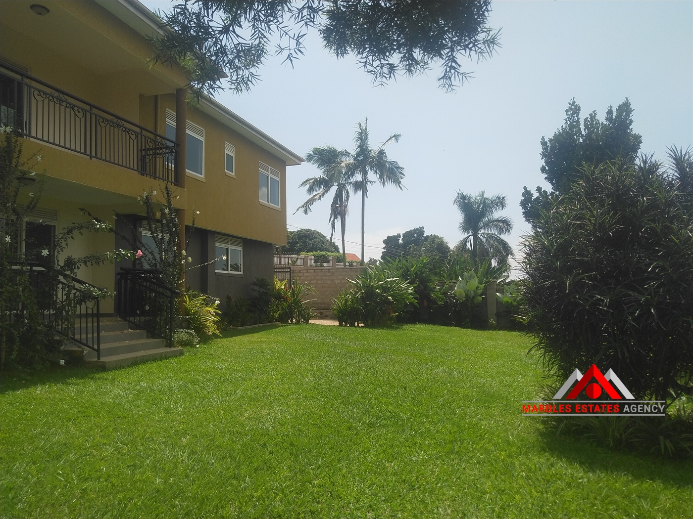 Duplex for rent in Mbuya Kampala