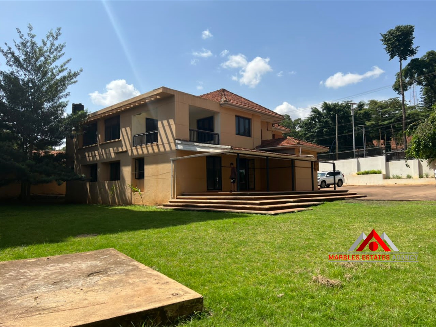 Storeyed house for rent in Kololo Kampala