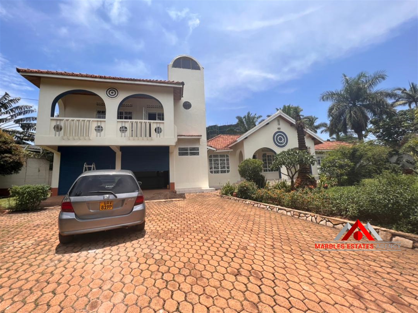 Bungalow for rent in Kololo Kampala