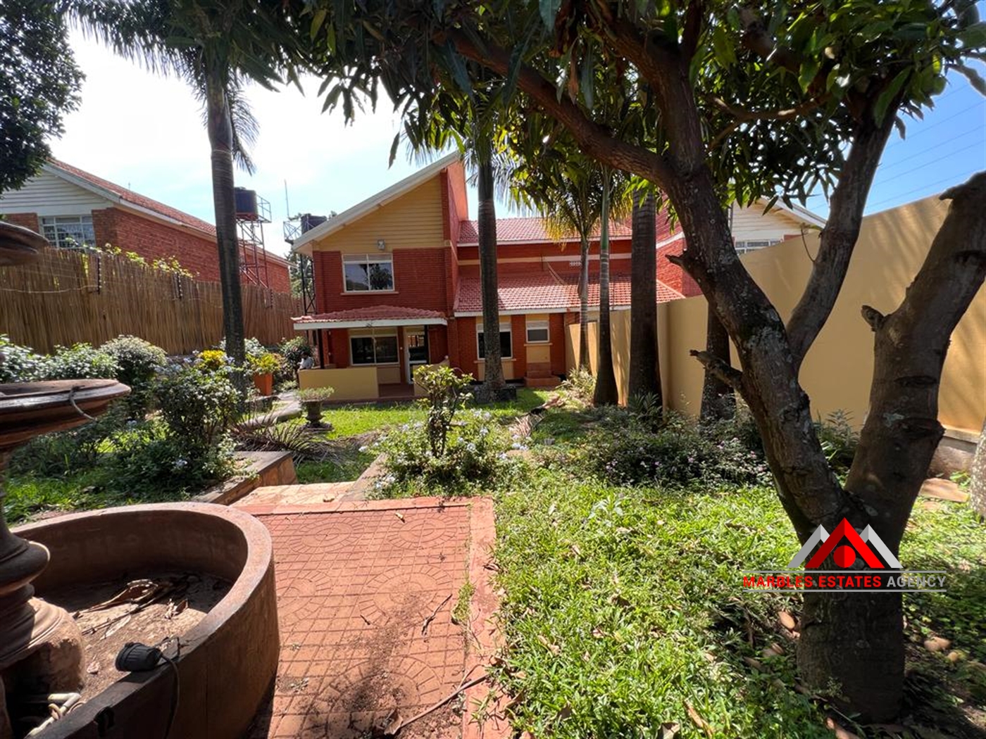 Villa for rent in Bukoto Kampala