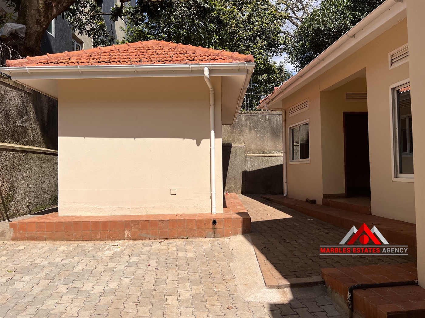 Mansion for rent in Kololo Kampala