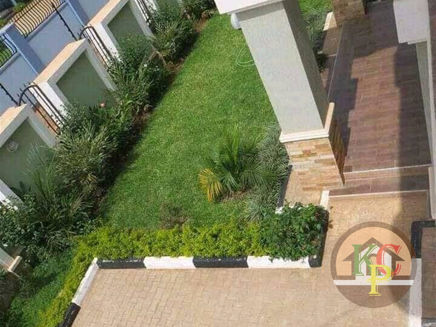 Villa for sale in Munyonyo Kampala