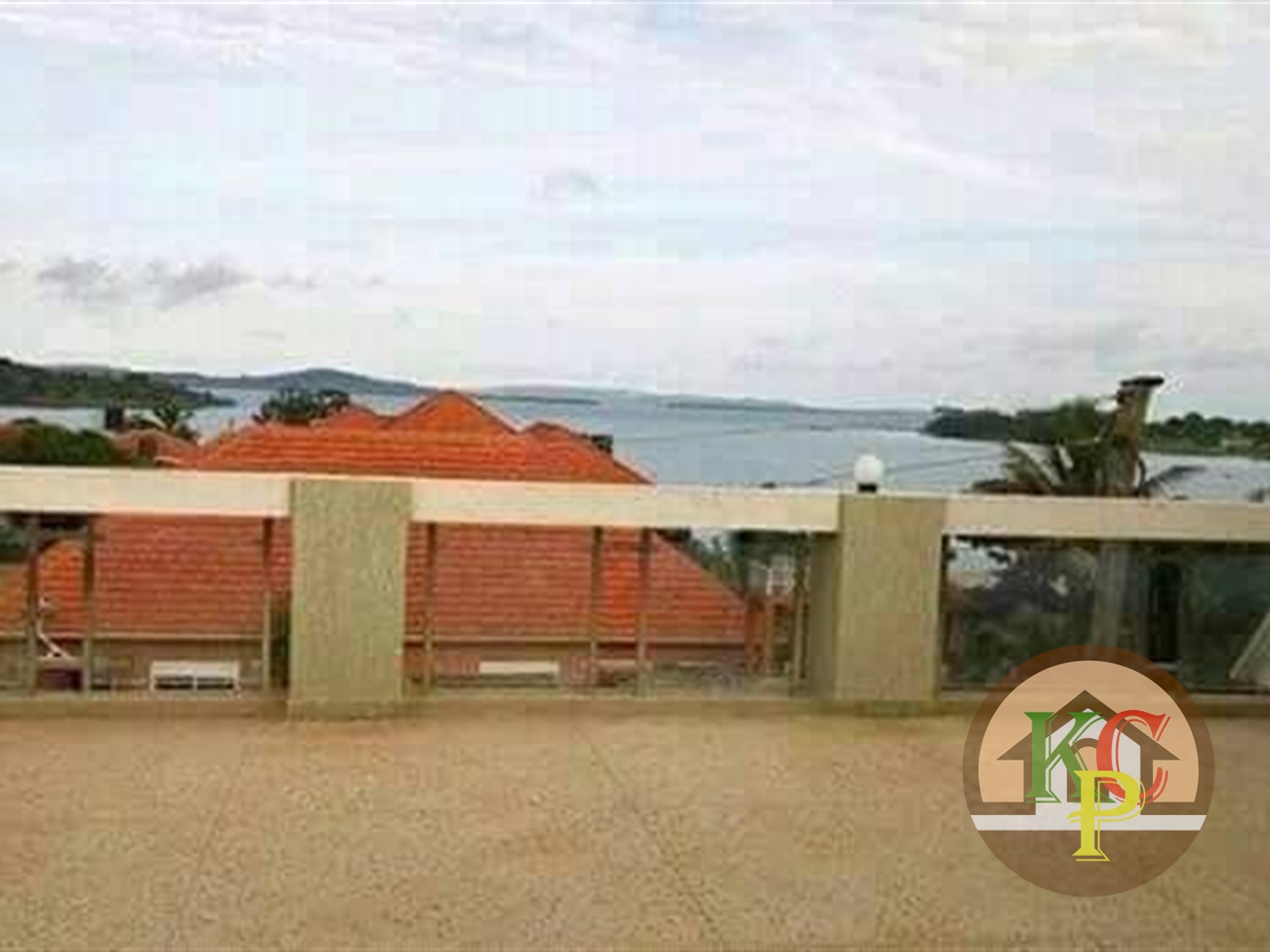 Villa for sale in Munyonyo Kampala