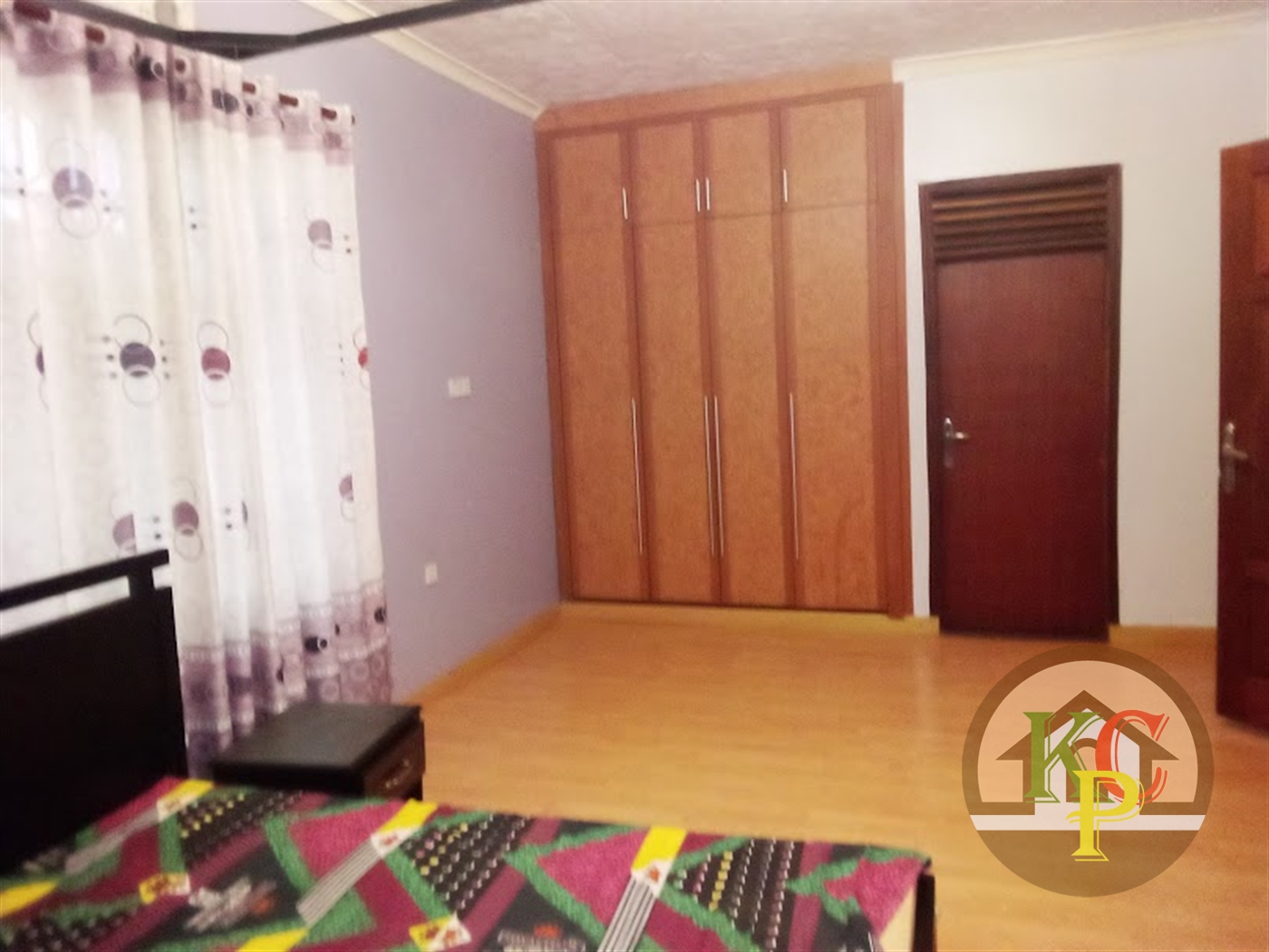 Mansion for rent in Bugoloobi Kampala