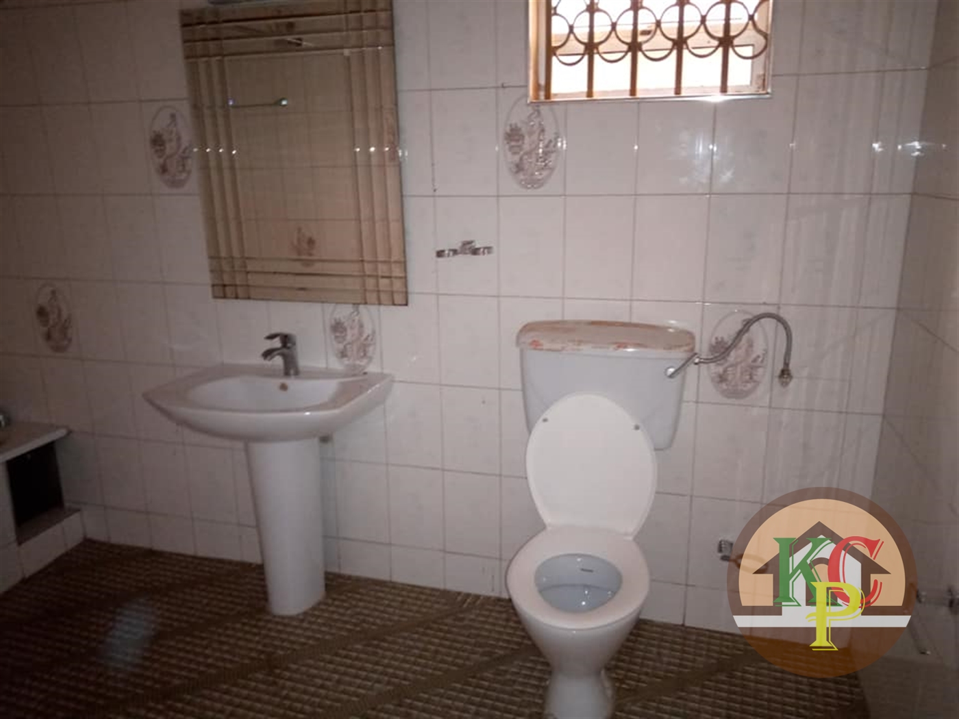 Bungalow for rent in Muyenga Kampala