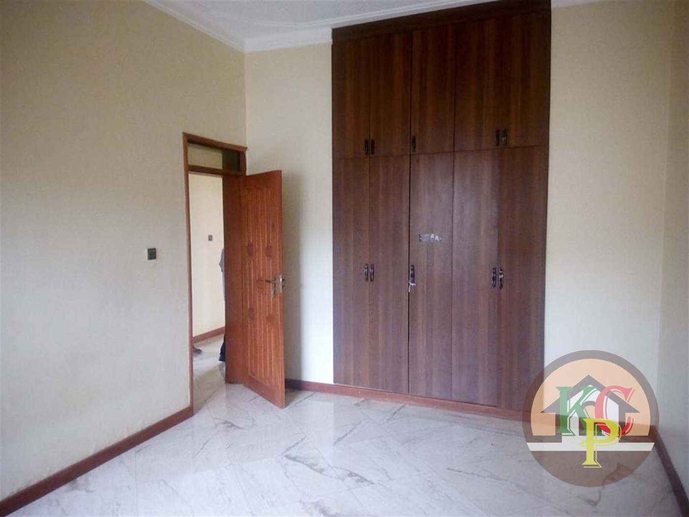 Bungalow for rent in Naalya Kampala