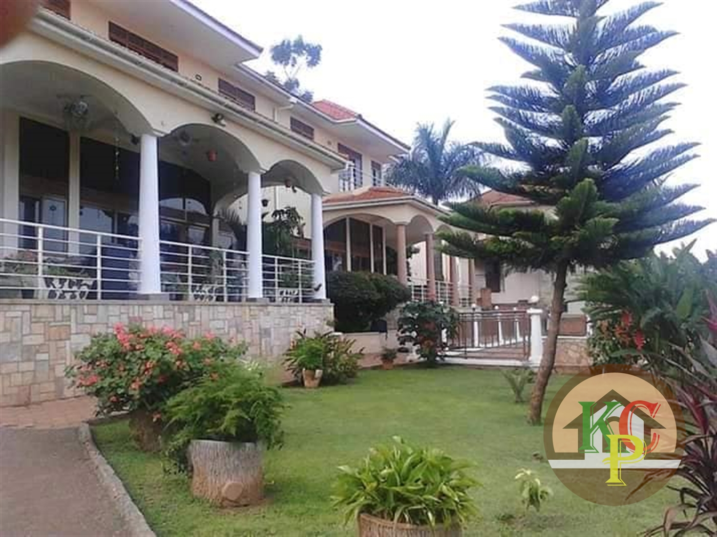 Villa for rent in Mbuya Kampala