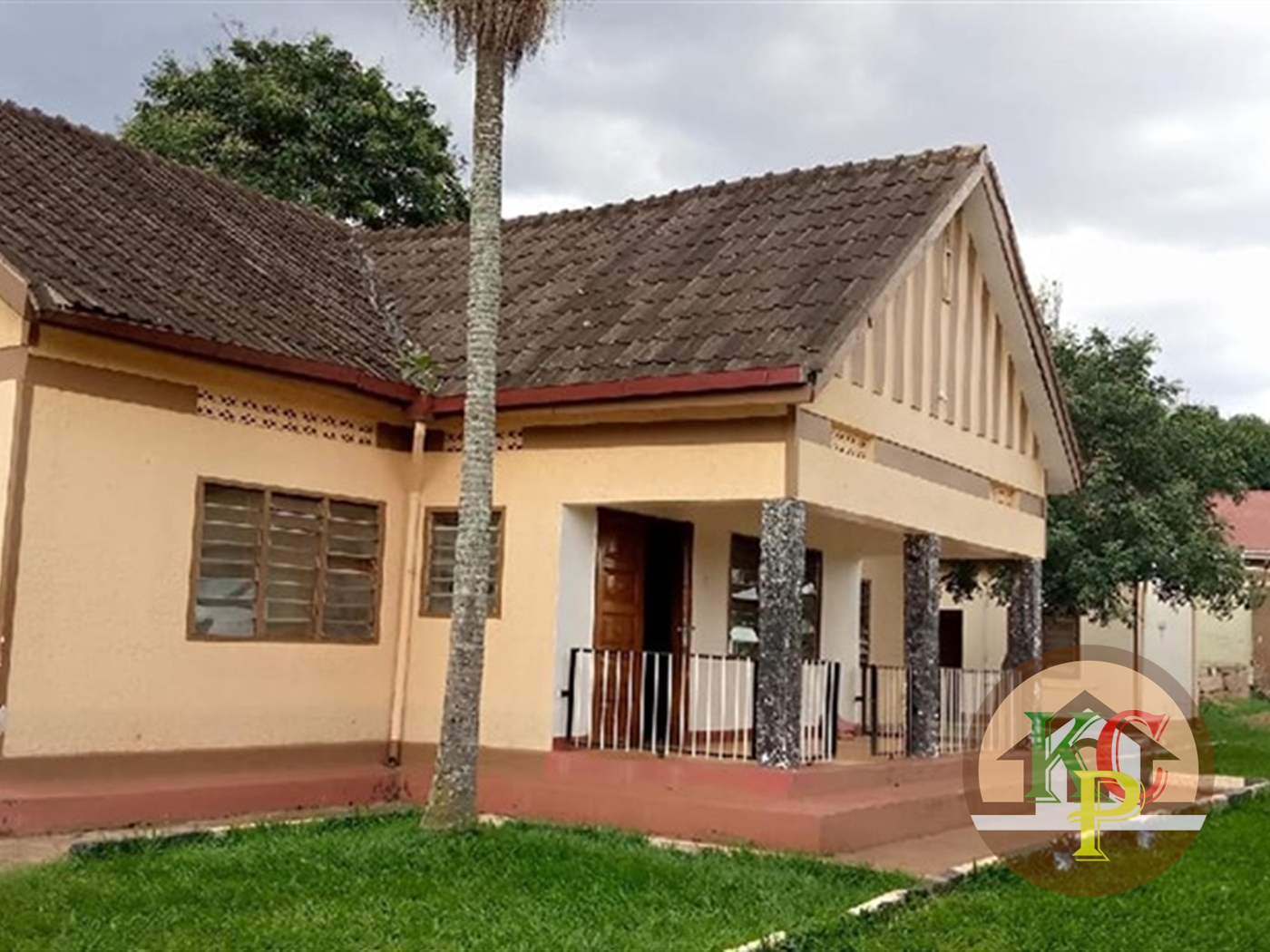 Bungalow for sale in Muyenga Kampala