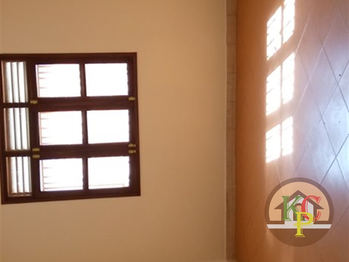 Bungalow for rent in Kansanga Kampala