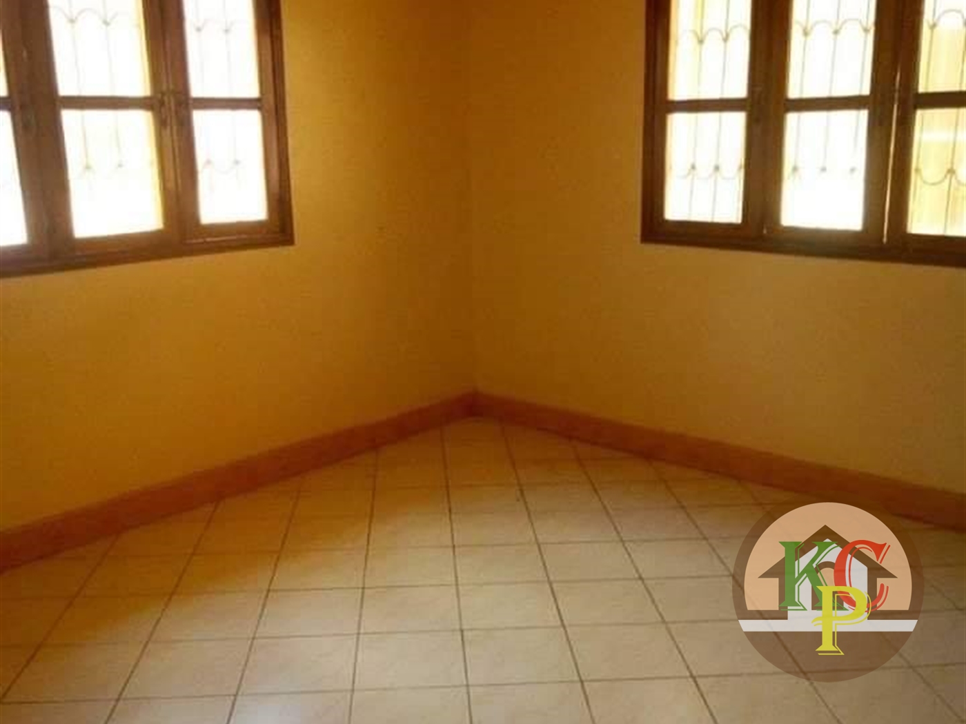 Semi Detached for rent in Mpererwe Kampala