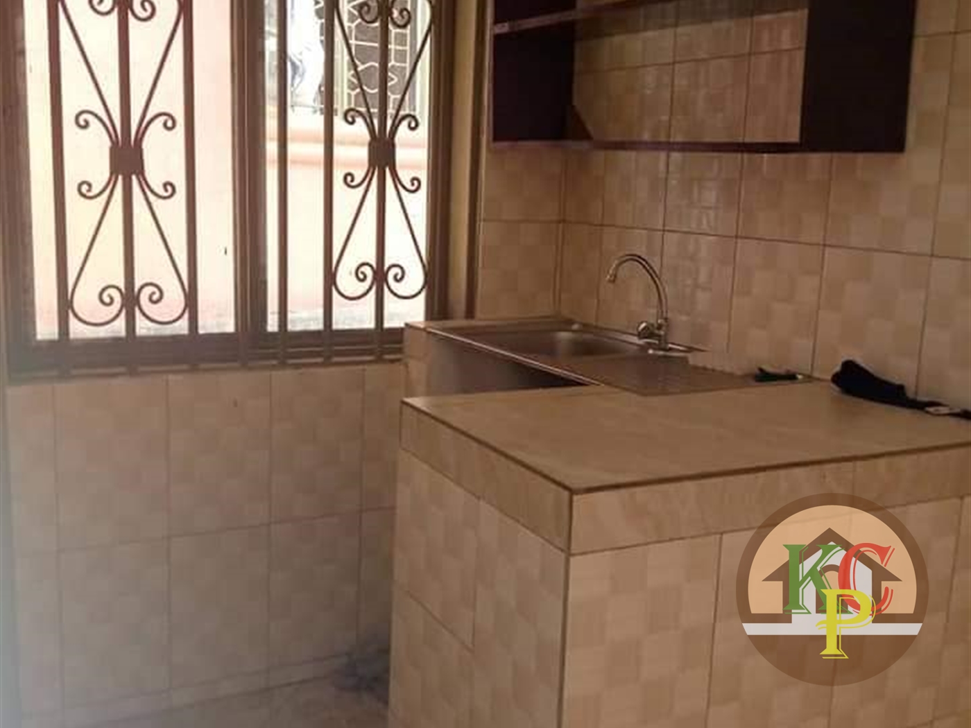 Semi Detached for rent in Mpererwe Kampala