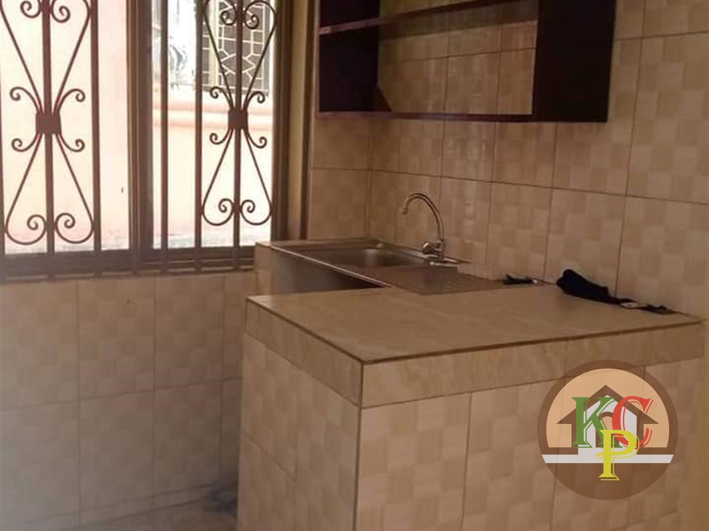 Semi Detached for rent in Mpererwe Kampala