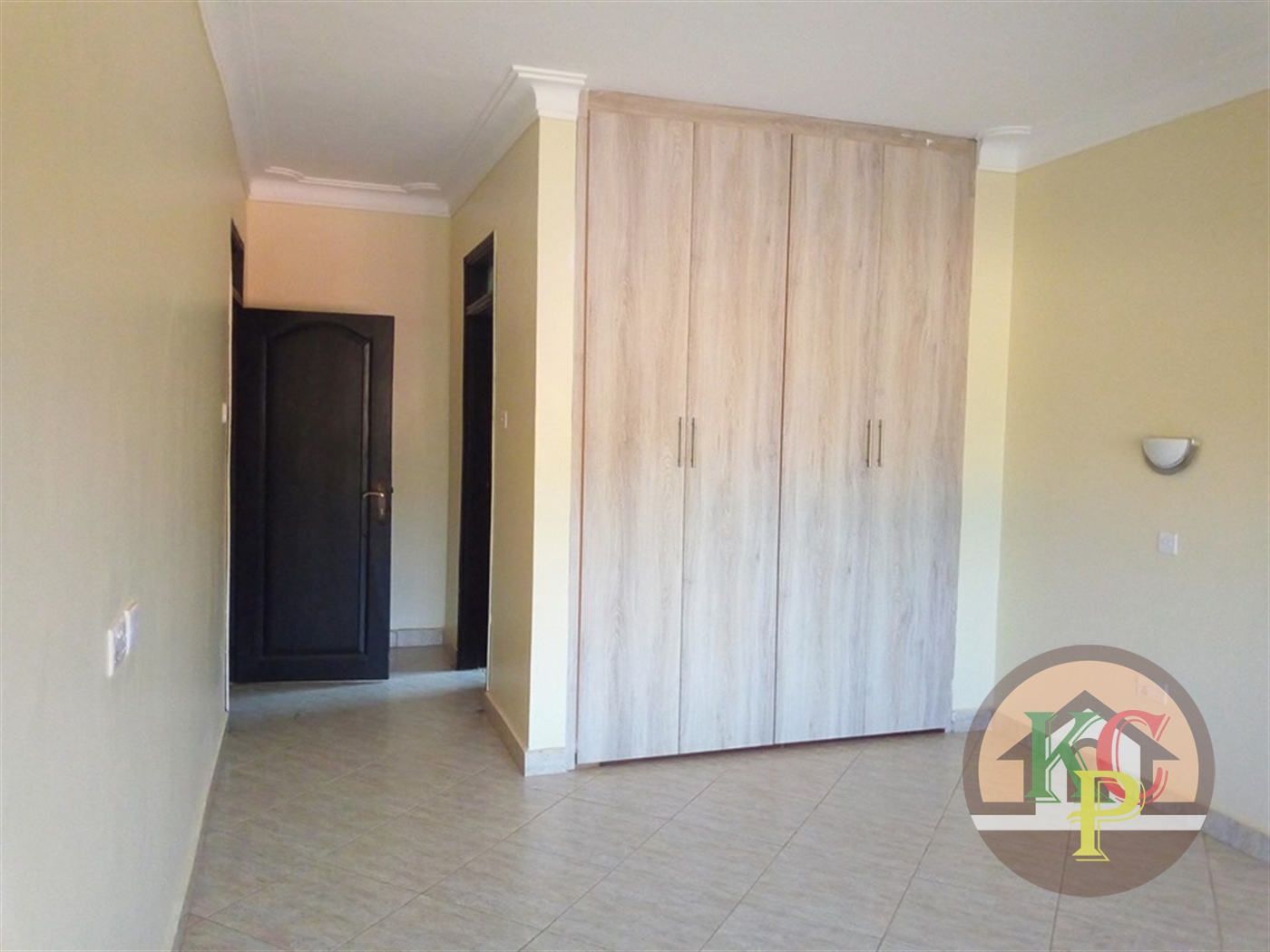 Apartment for rent in Mbalwa Kampala