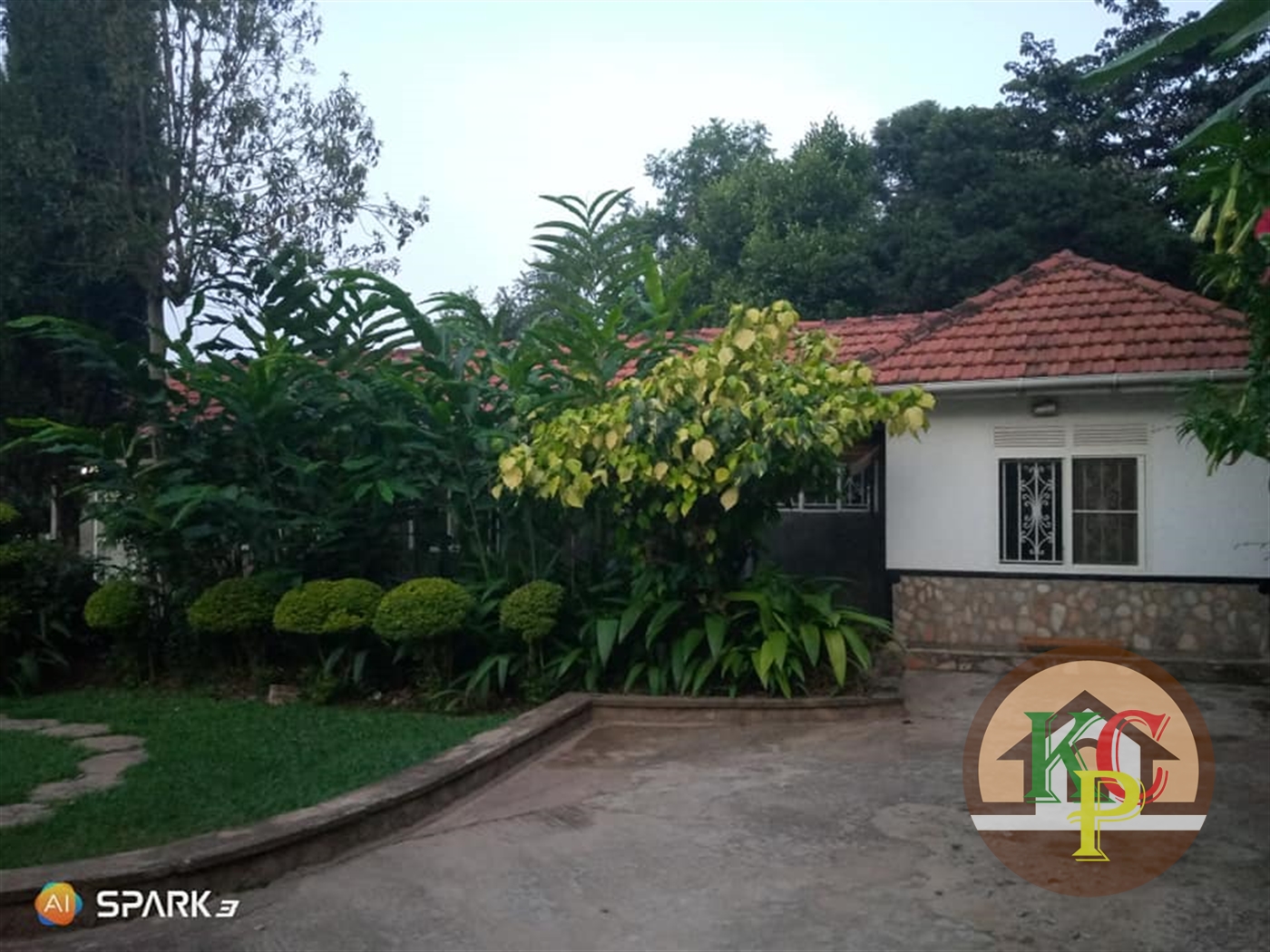 Semi Detached for rent in Muyenga Kampala