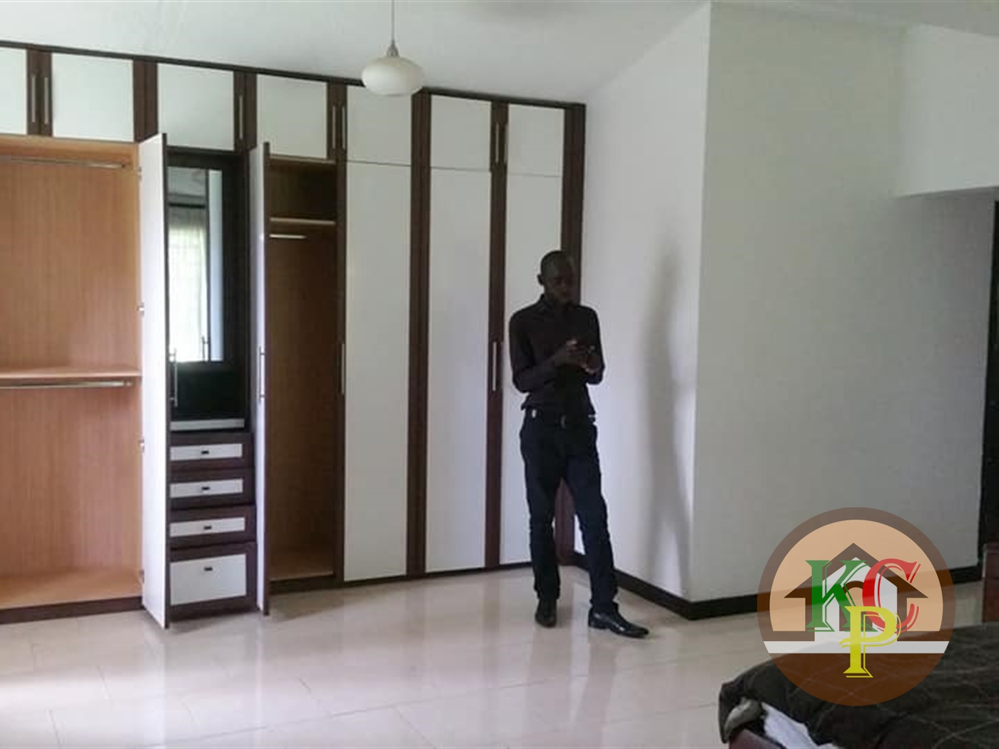 Bungalow for rent in Muyenga Kampala