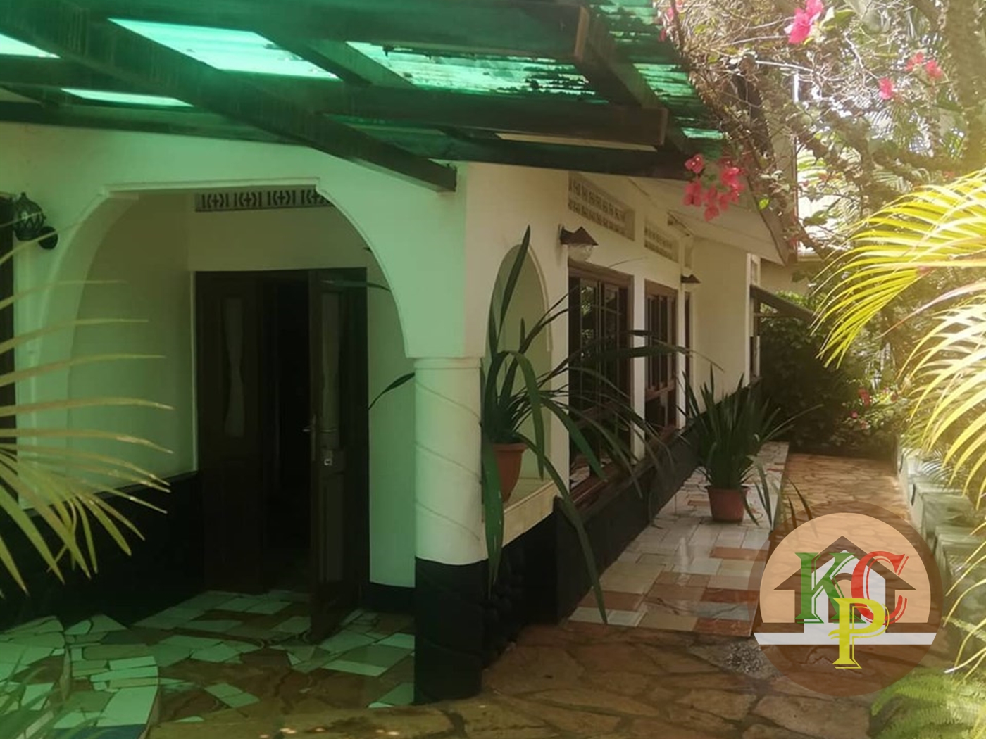 Semi Detached for rent in Kisaasi Kampala