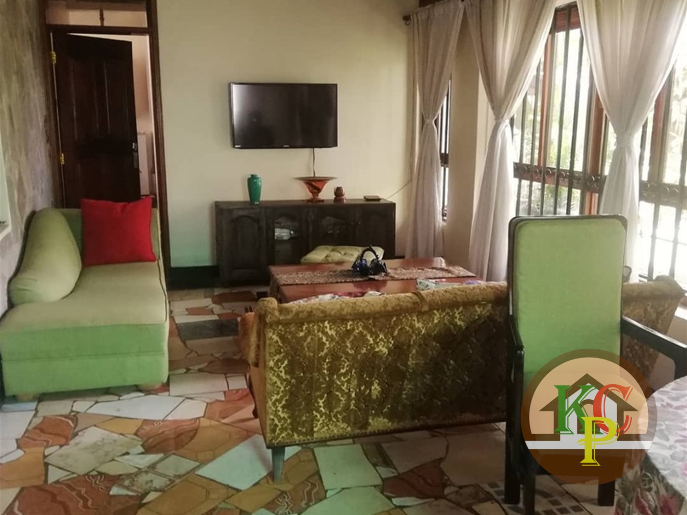 Semi Detached for rent in Kisaasi Kampala