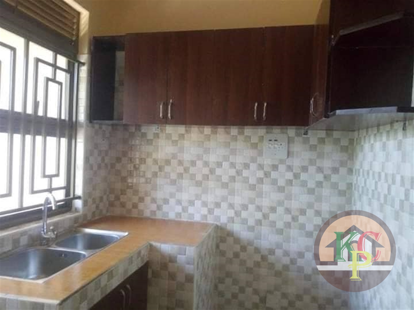 Semi Detached for rent in Mpererwe Kampala