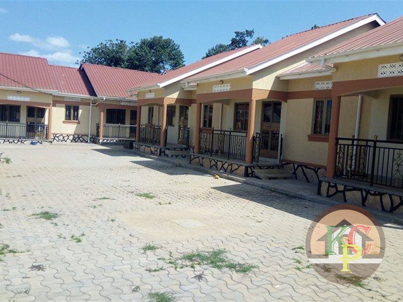 Semi Detached for rent in Bweyogerere Wakiso