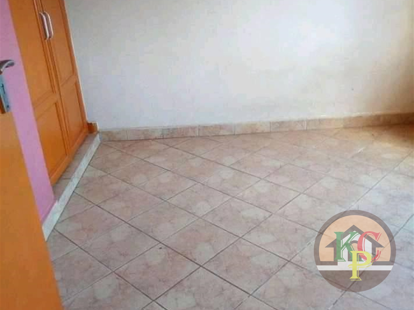 Semi Detached for rent in Mbuya Kampala