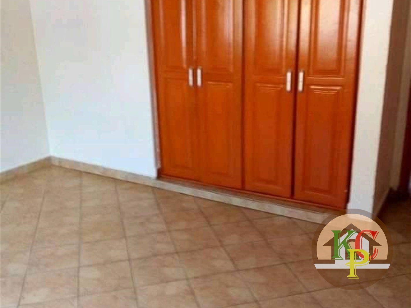 Semi Detached for rent in Mbuya Kampala