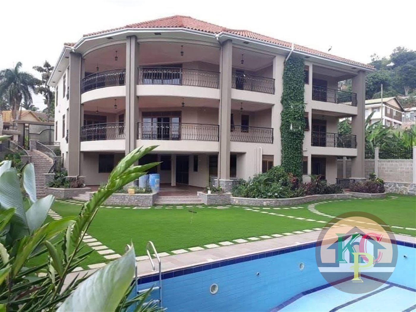 Maisonette for sale in Muyenga Kampala