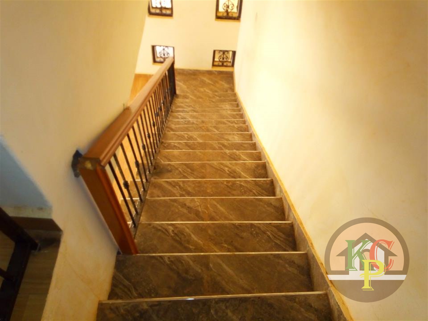 Duplex for rent in Najjera Kampala