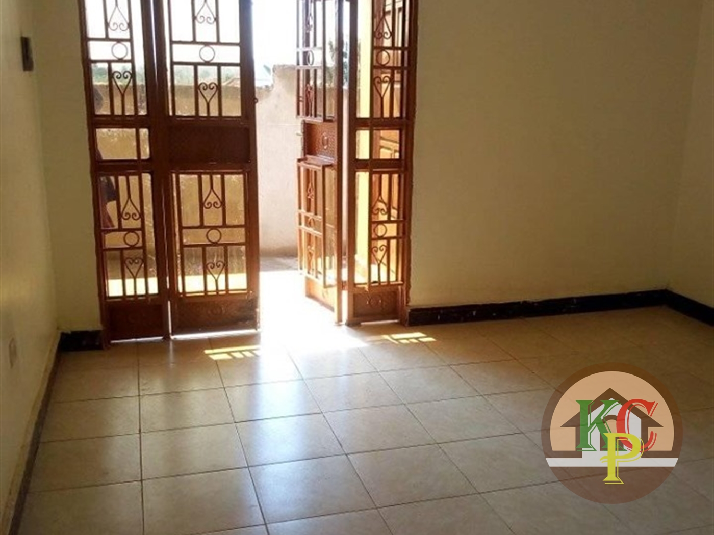 Semi Detached for rent in Mpererwe Kampala