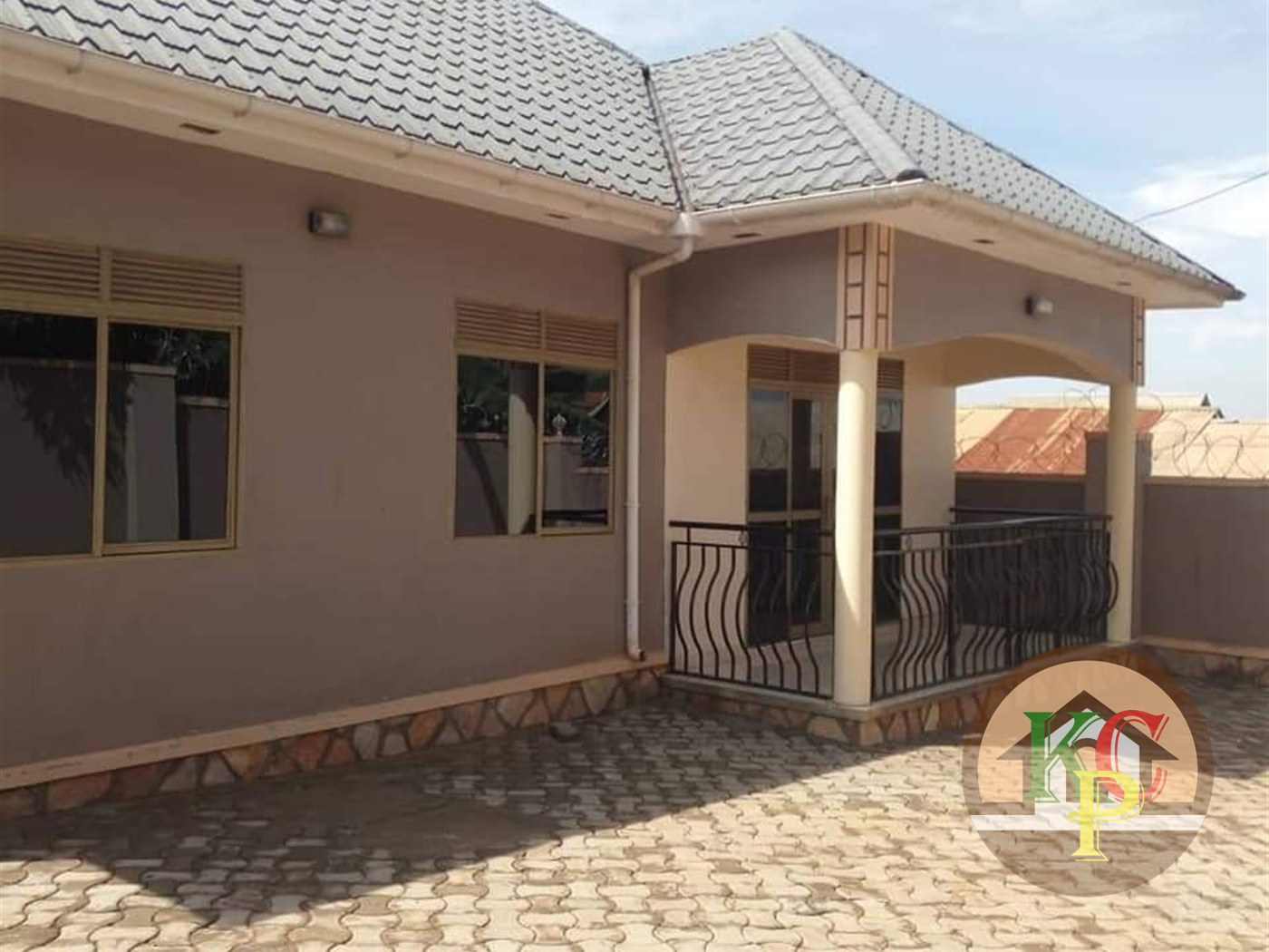 Bungalow for sale in Munyonyo Kampala