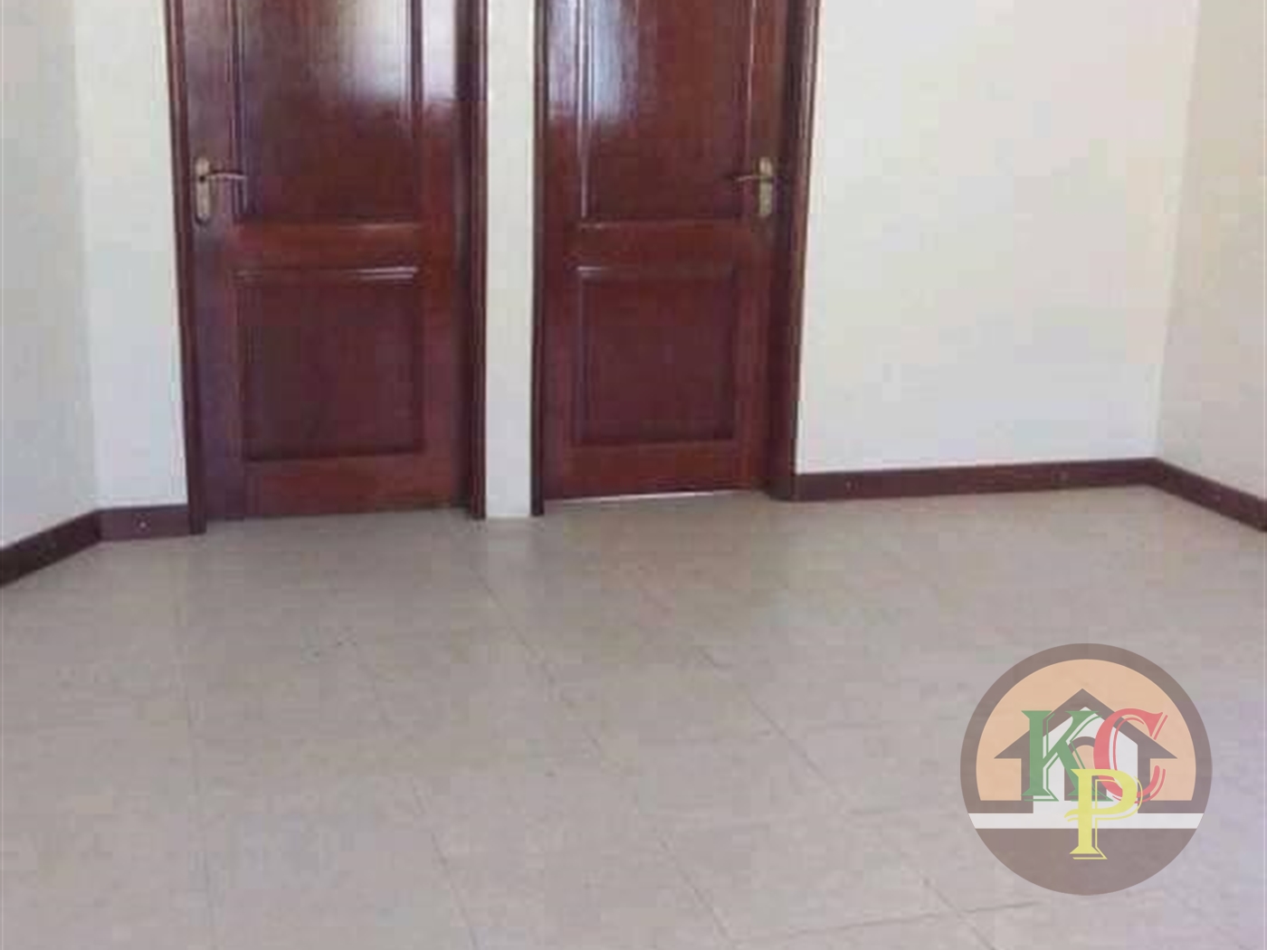 Semi Detached for rent in Mpererwe Kampala