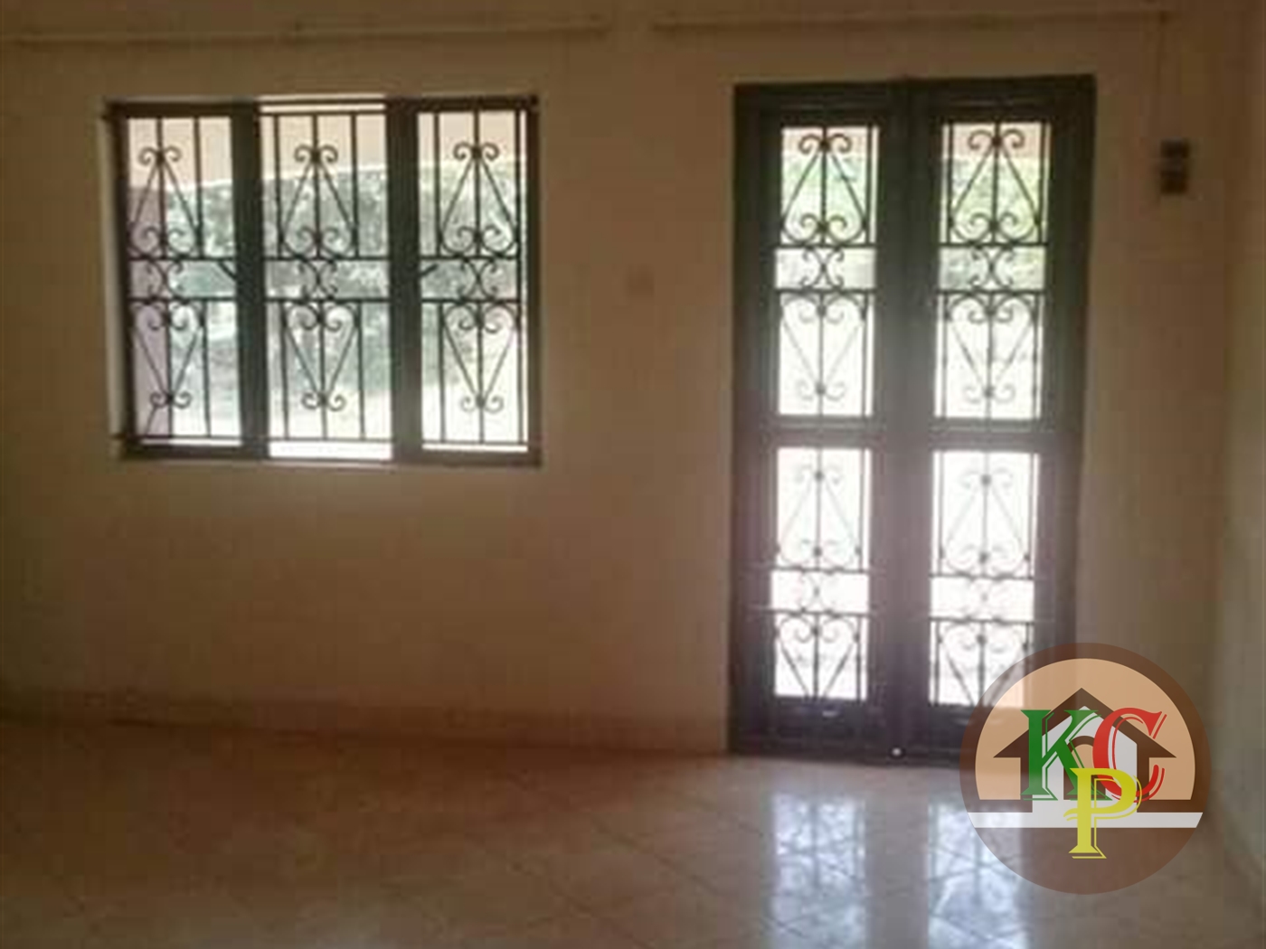 Semi Detached for rent in Mpererwe Kampala