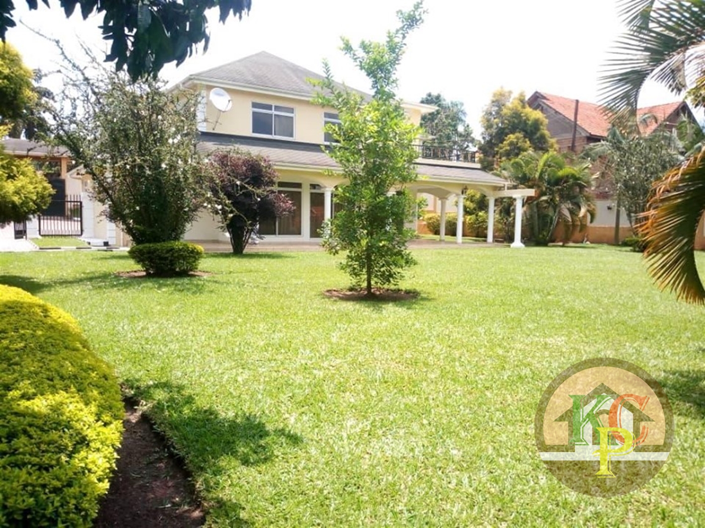 Mansion for rent in Lugogo Kampala