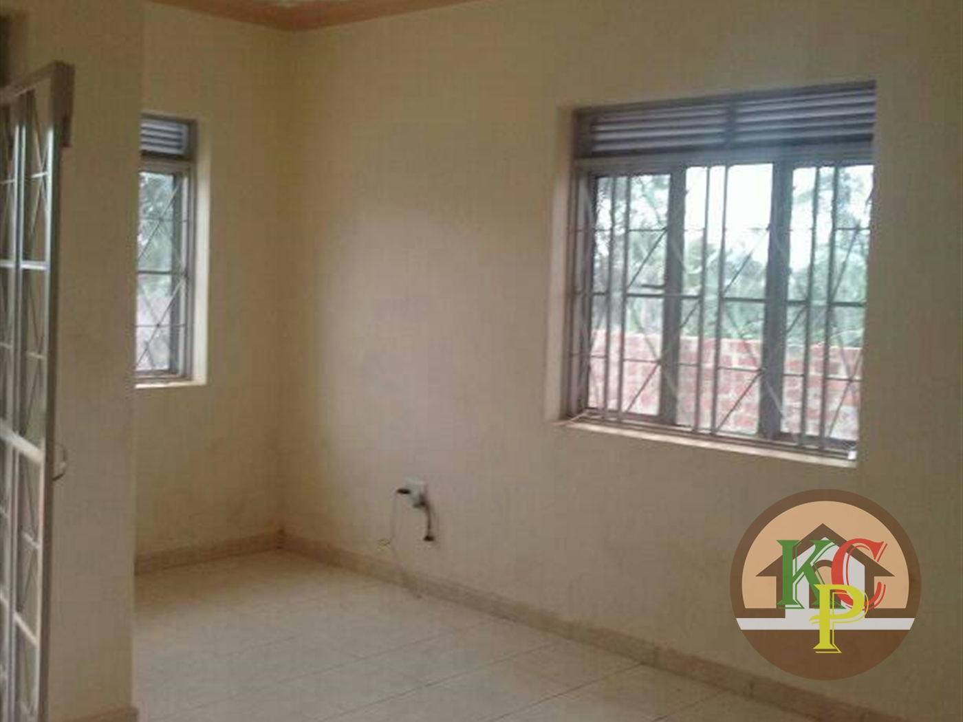 Semi Detached for rent in Mpererwe Kampala