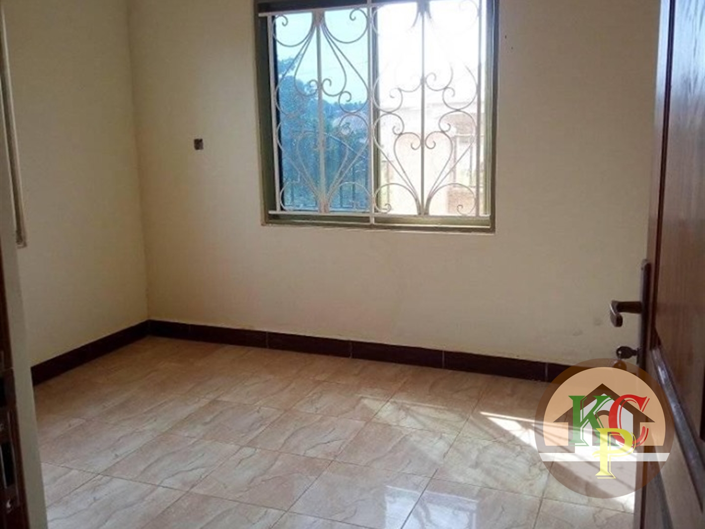 Semi Detached for rent in Mpererwe Kampala