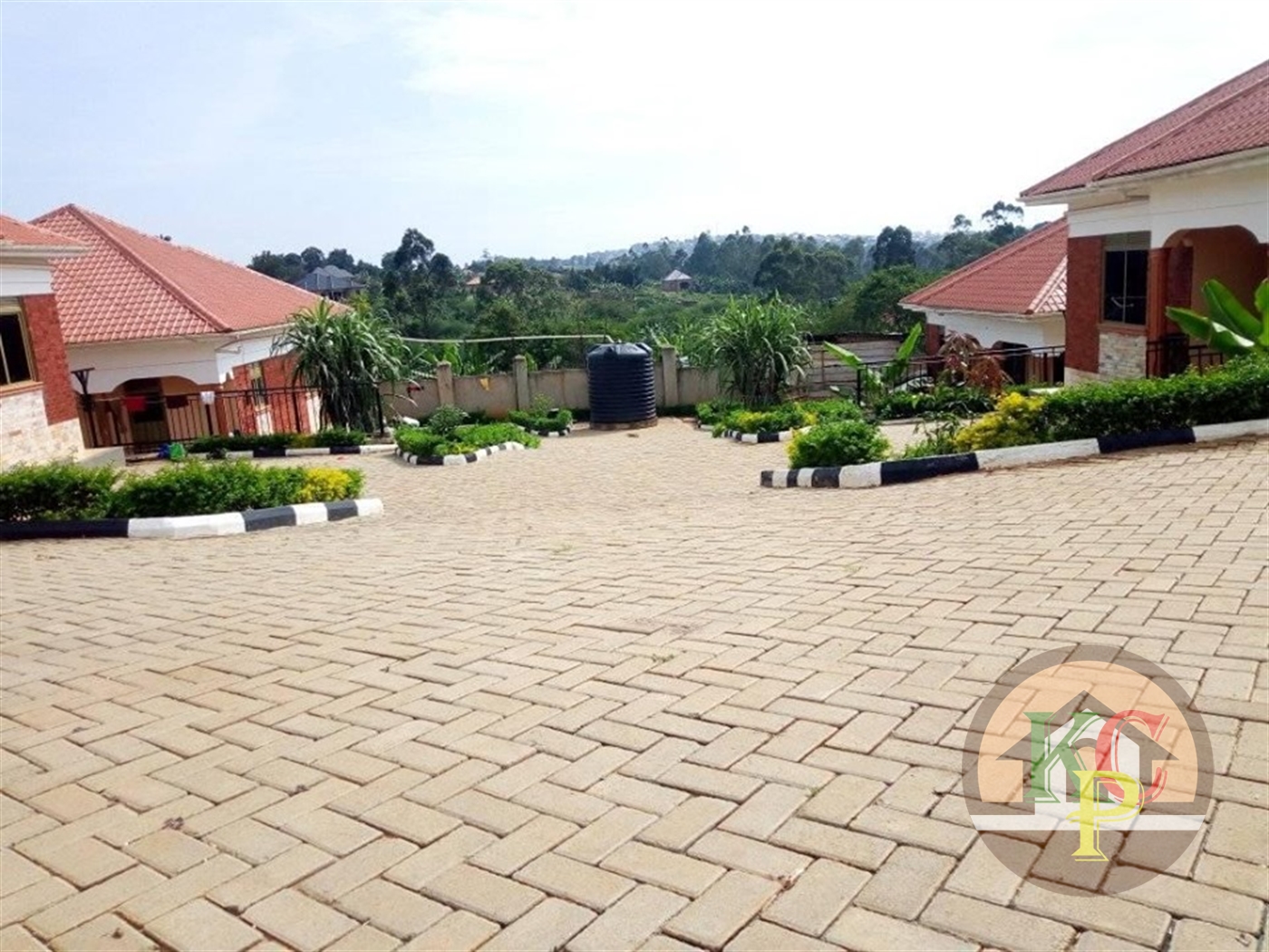 Semi Detached for rent in Mpererwe Kampala