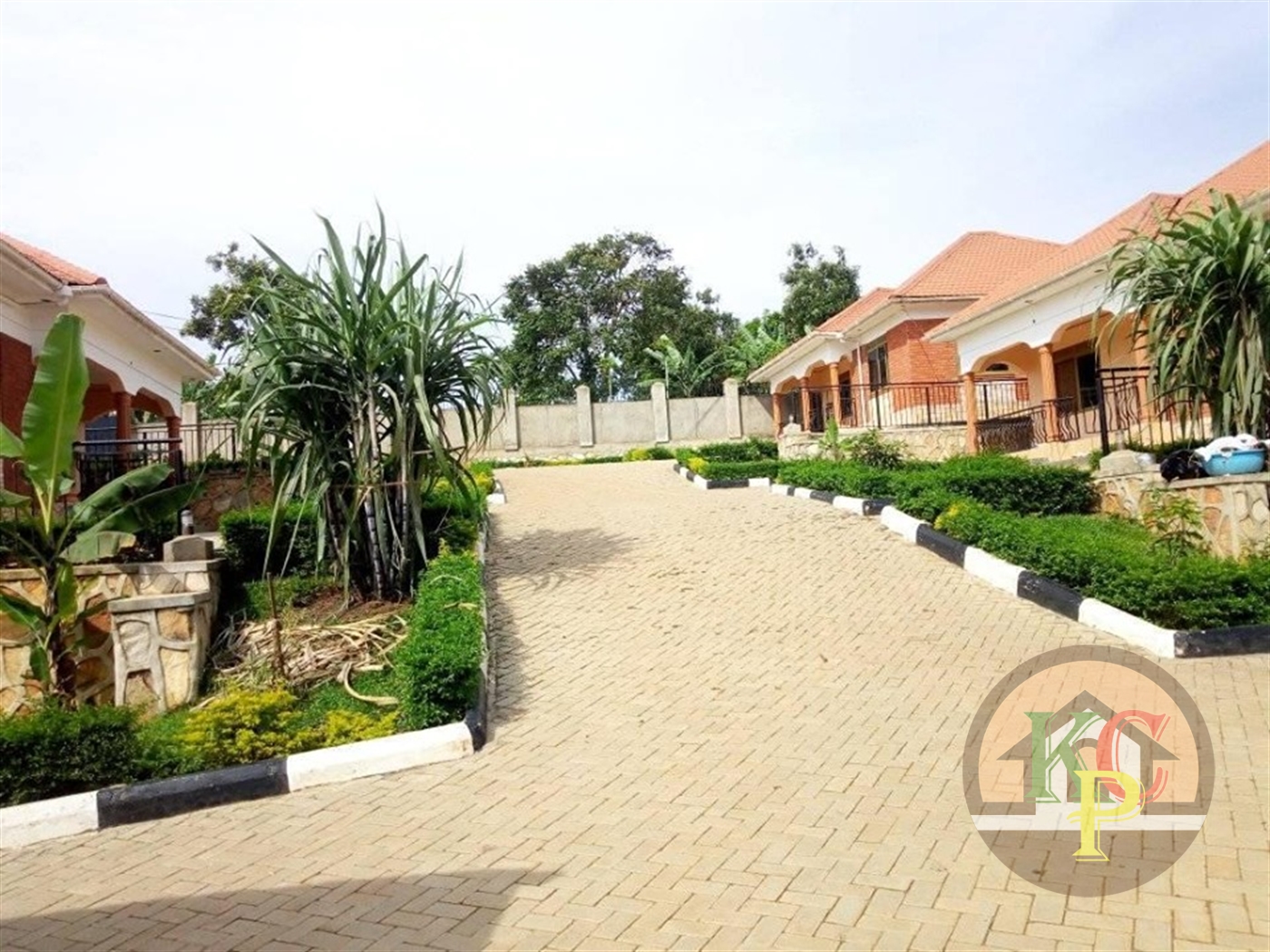 Semi Detached for rent in Mpererwe Kampala