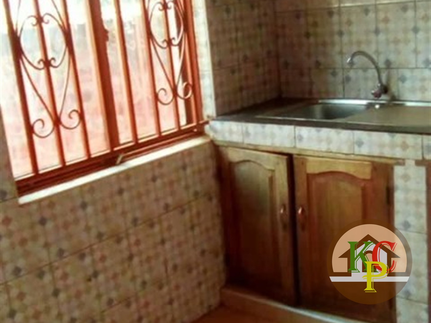 Semi Detached for rent in Mpererwe Kampala