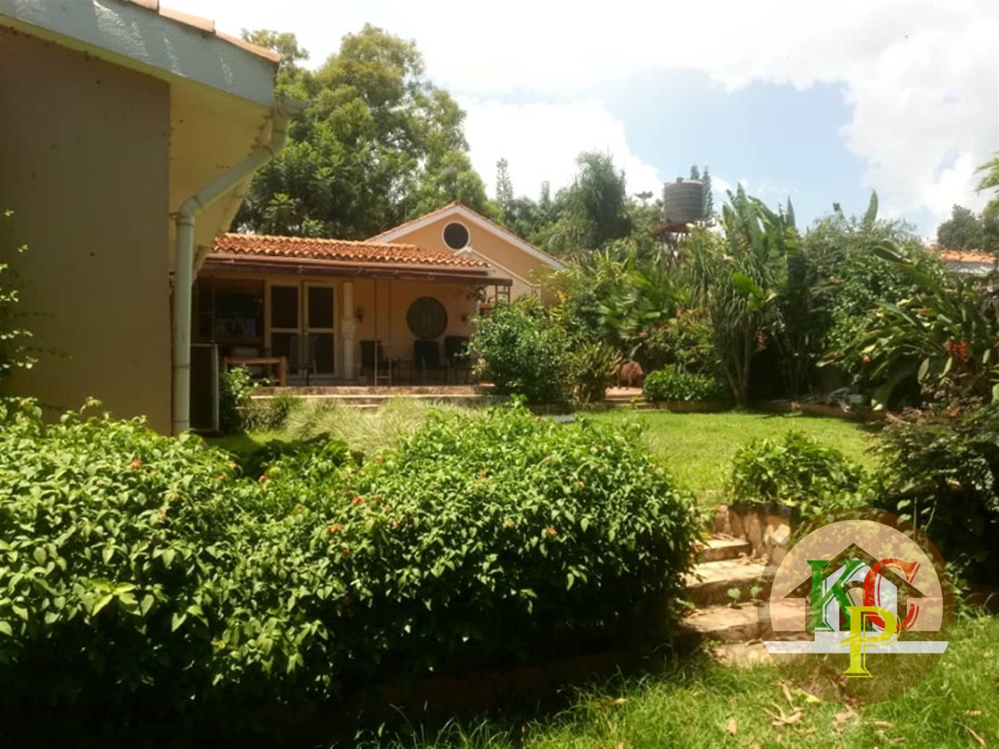 Bungalow for sale in Muyenga Kampala