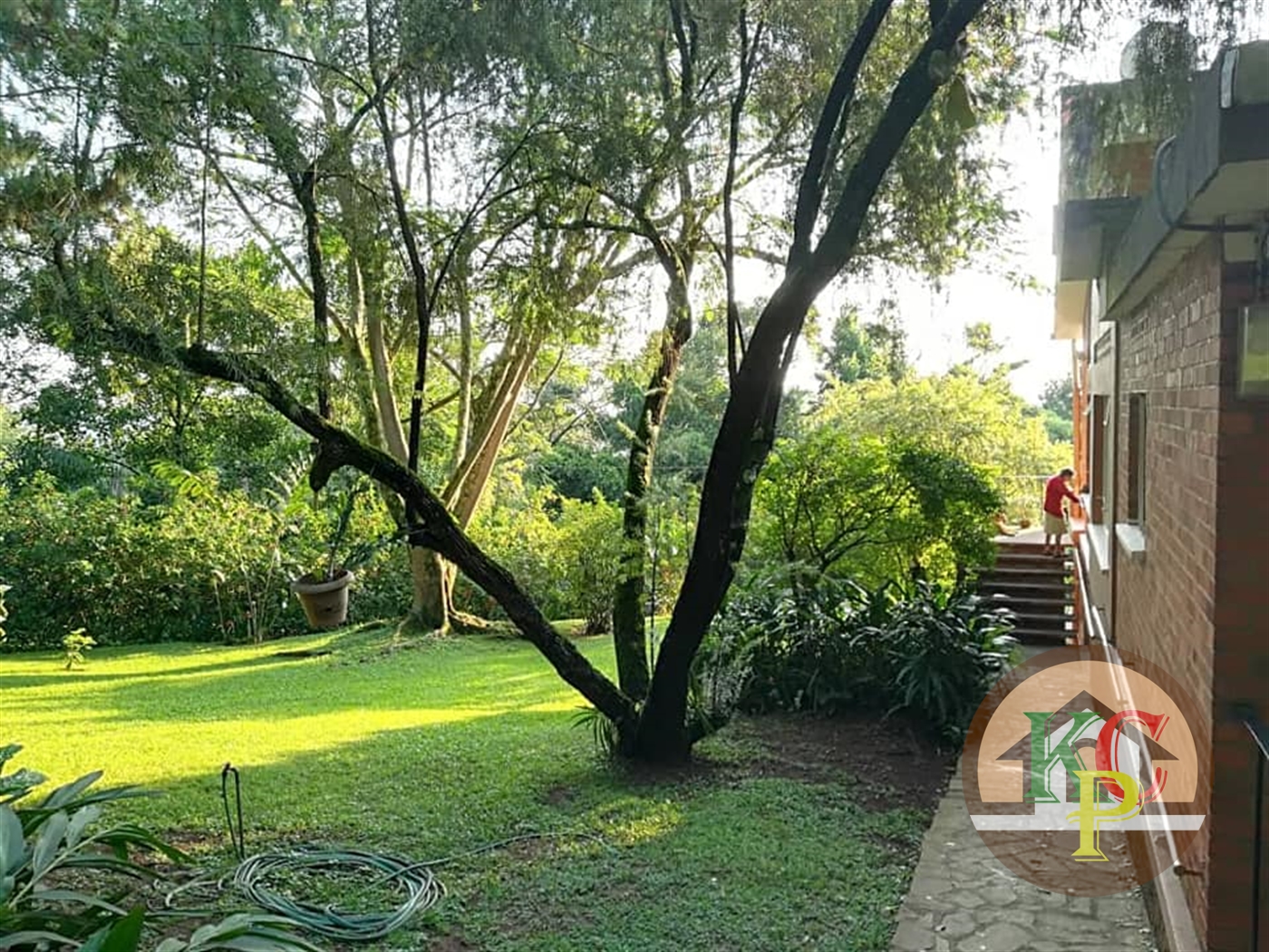 Mansion for rent in Mbuya Kampala