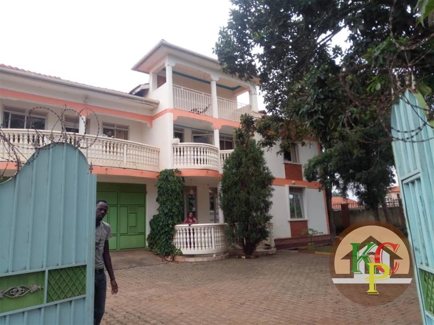 Mansion for sale in Munyonyo Kampala