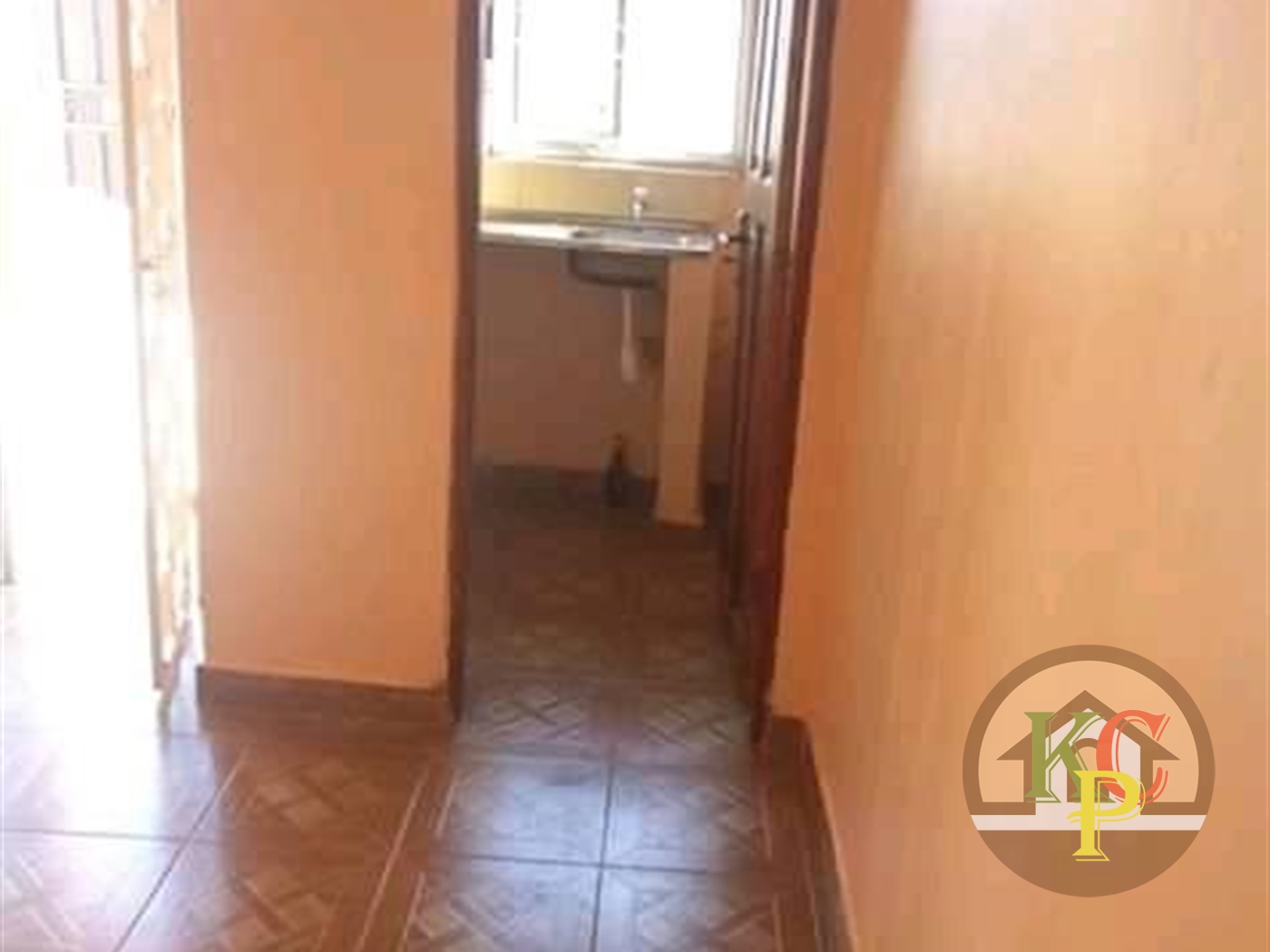 Semi Detached for rent in Mutungo Kampala