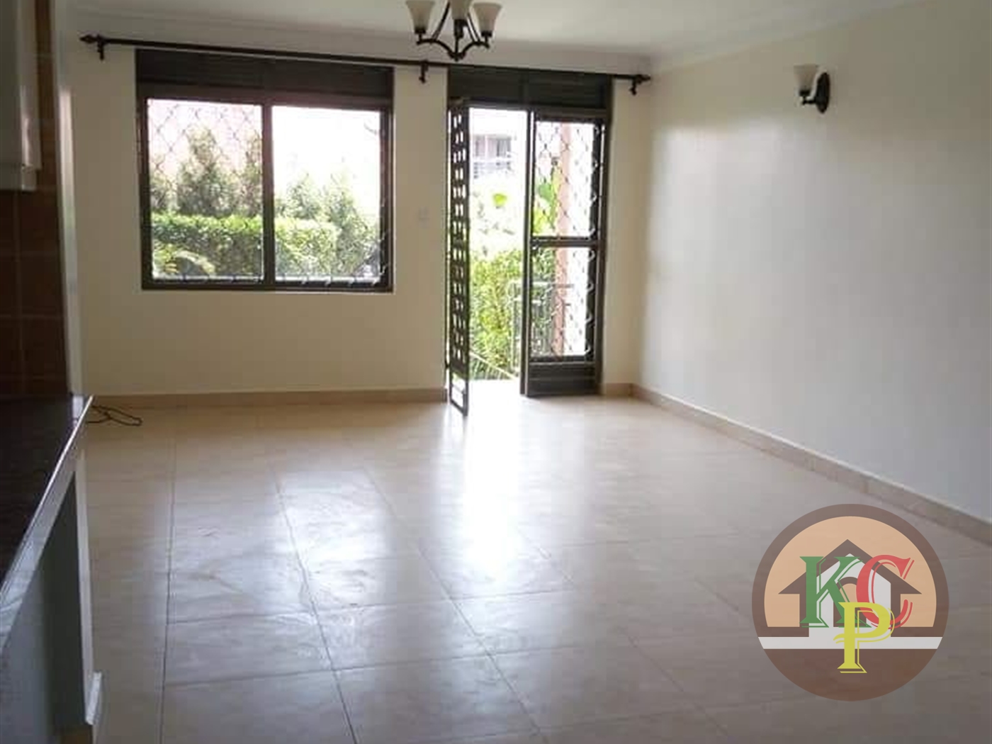 Duplex for rent in Bukoto Kampala