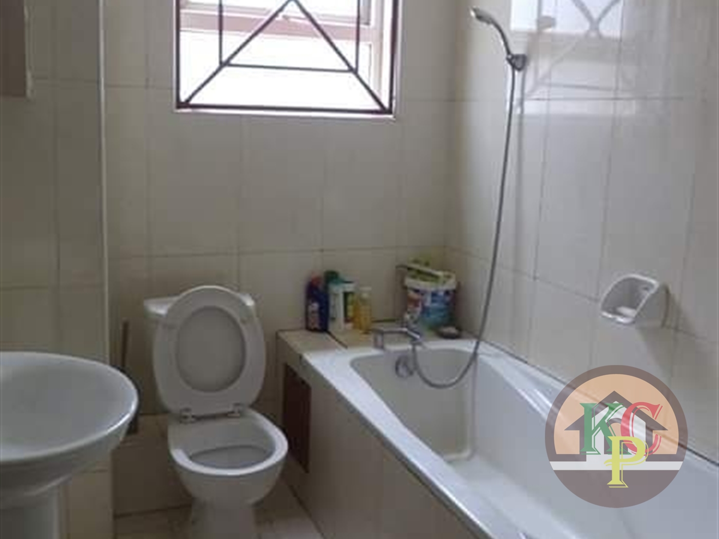 Apartment for rent in Kiwaatule Kampala