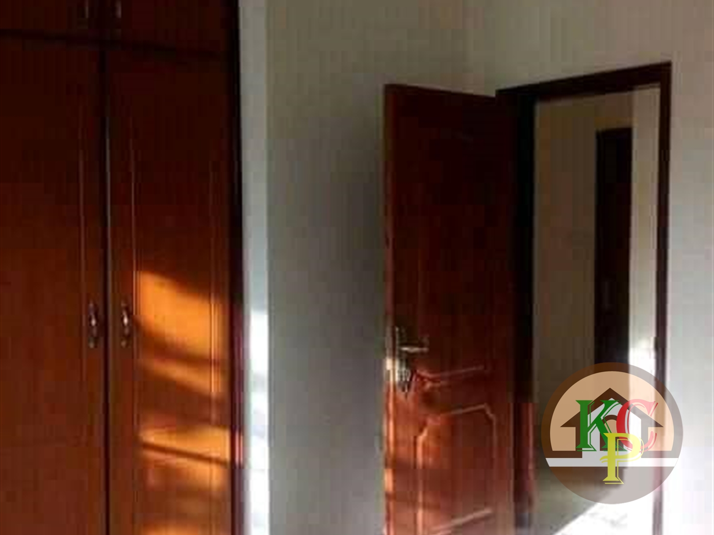 Semi Detached for rent in Mpererwe Kampala