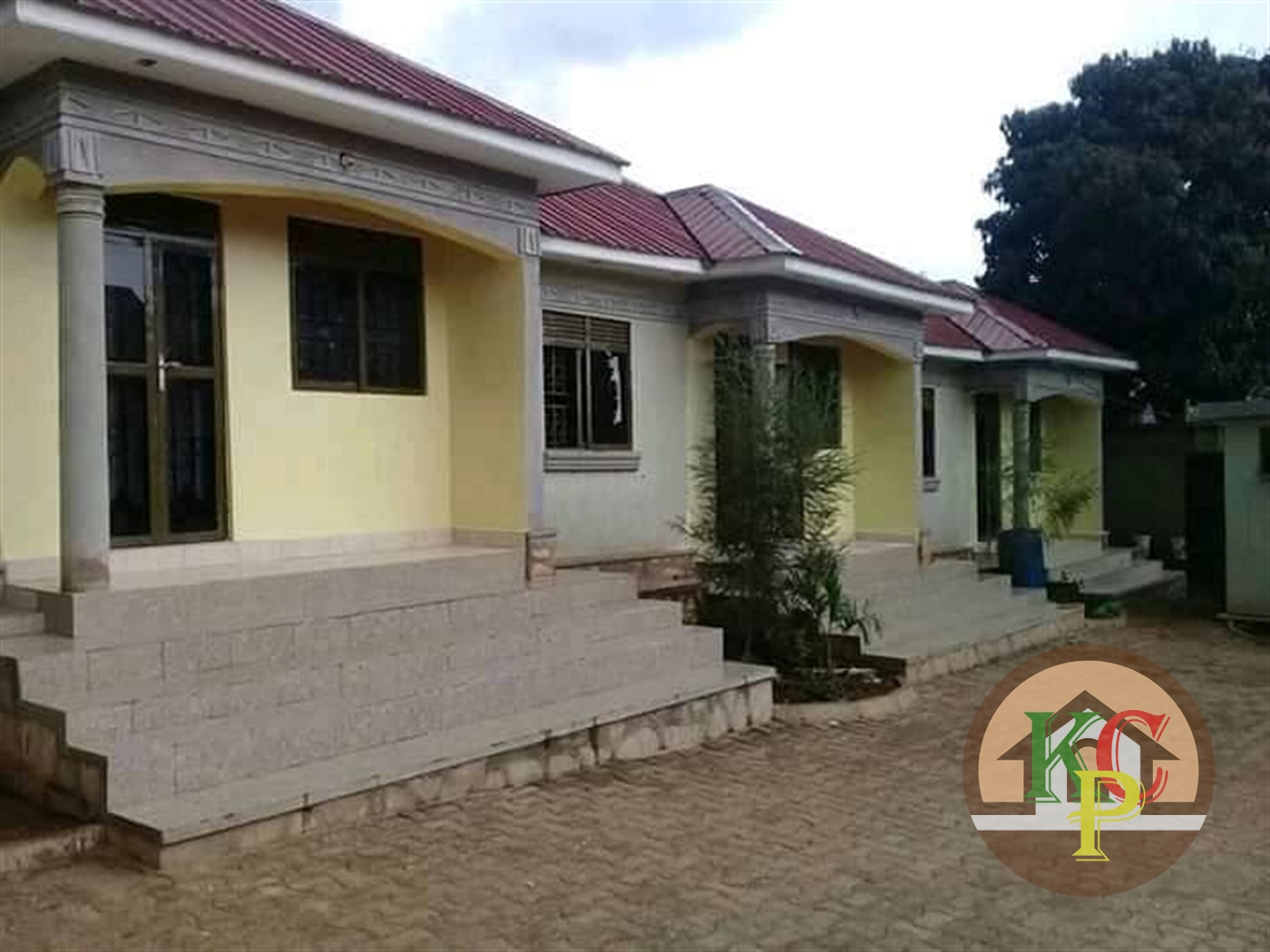 Semi Detached for rent in Mpererwe Kampala