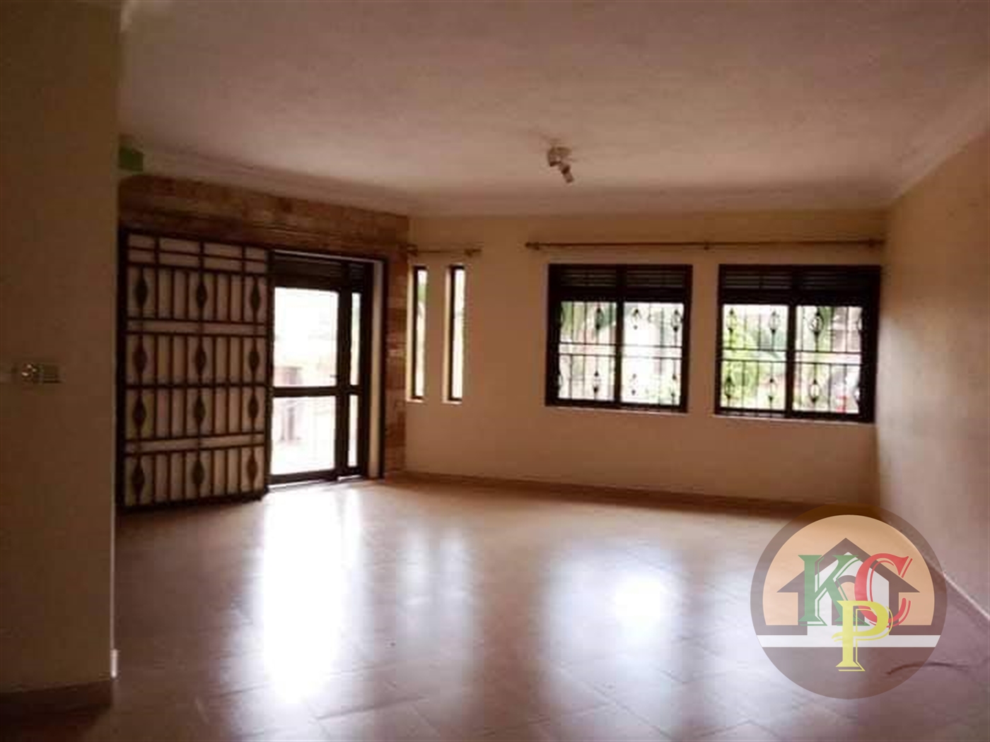 Semi Detached for rent in Kiwaatule Kampala