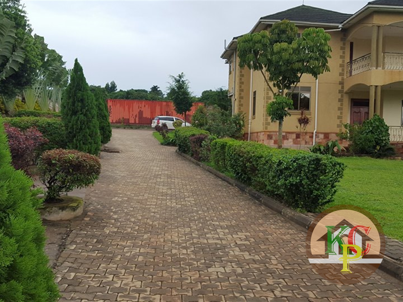 Mansion for rent in Kajjansi Wakiso